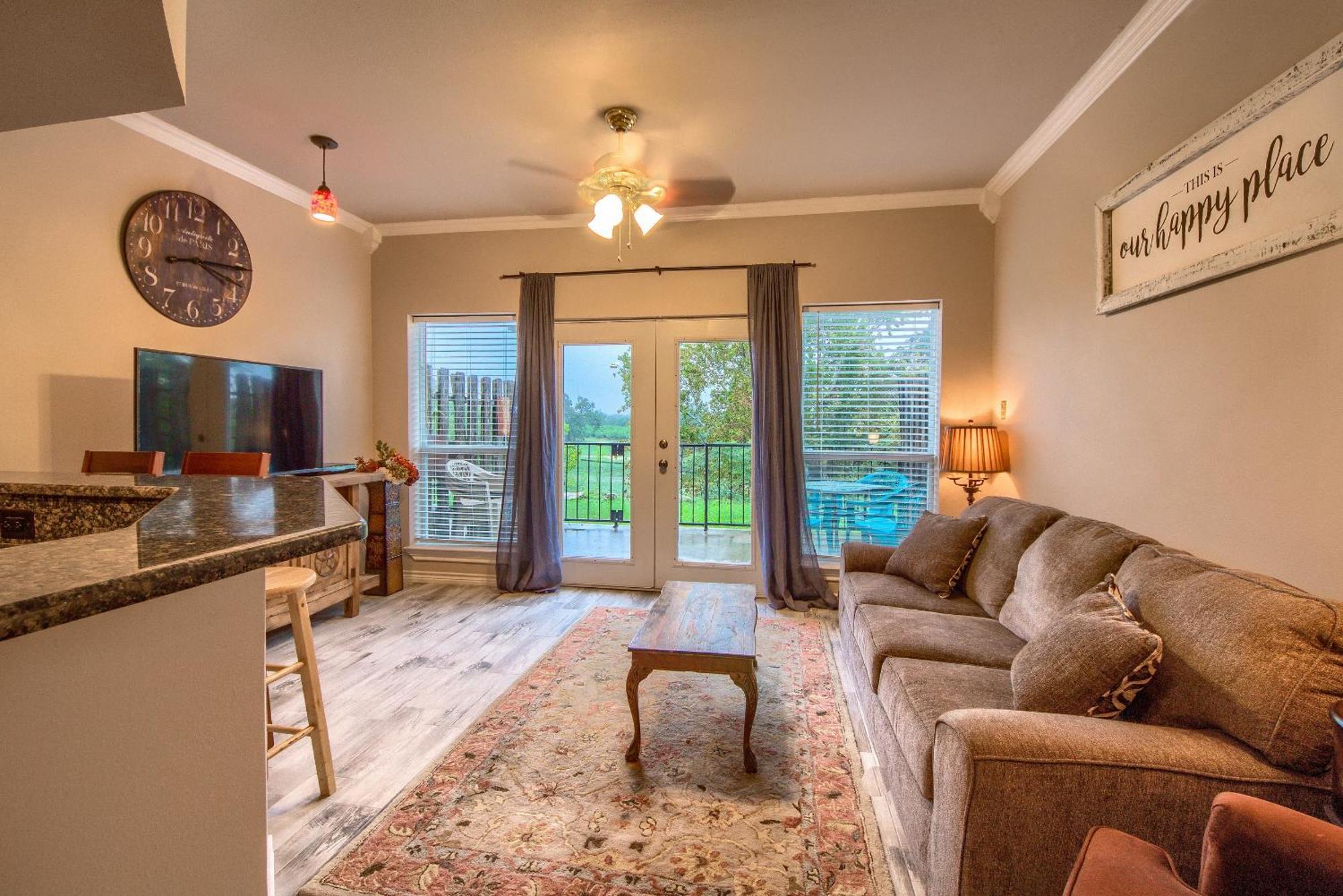 Ss 4B Riverside Condo نيو بروانفيلز المظهر الخارجي الصورة